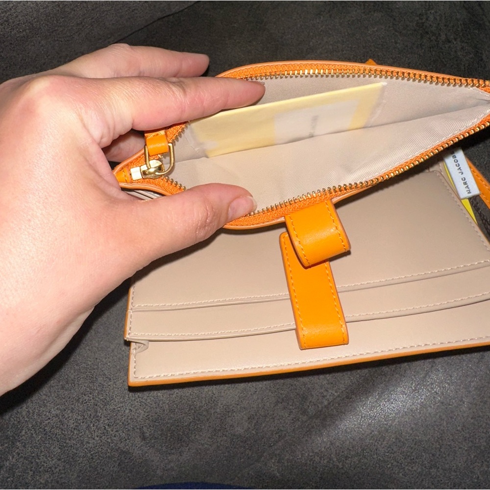 BNWT MARC JACOBS WALLET/WRISTLET - THE MARC - PICK ONE - Picture 7 of 7